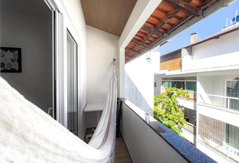 Deluxe Kolmen Hengen Huone, Pousada Linda Flor