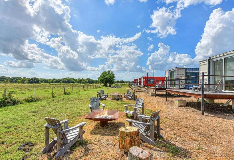 1ベッドルームハウス, Flophouze Shipping Container