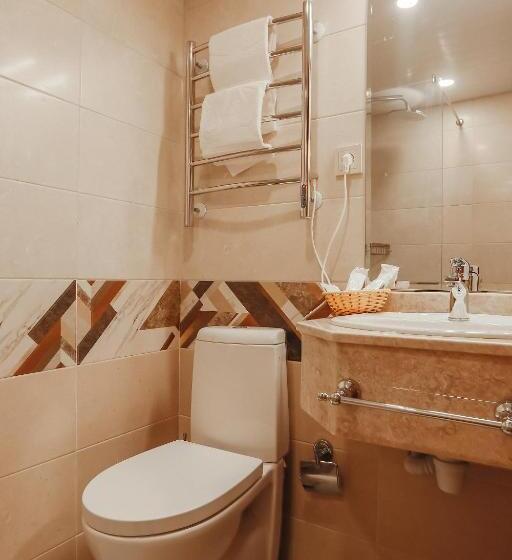 اتاق خانوادگی, Amza Park