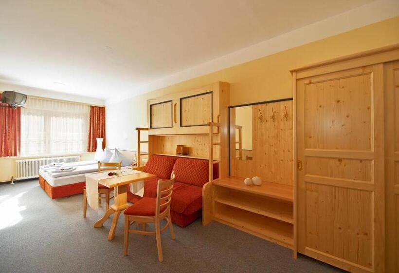 غرفة قياسية ثلاثية, Hubertushof