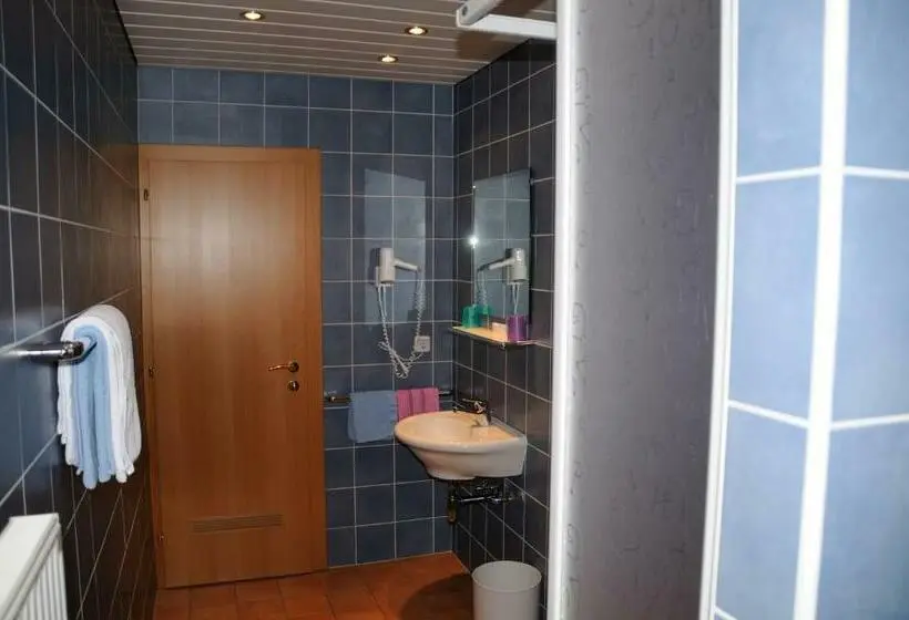 Habitación Triple Estándar, Strand