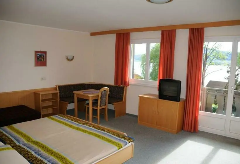 Habitación Triple Estándar, Strand