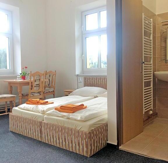 스탠다드 트리플 룸, Penzion Sally