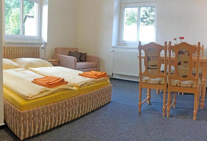 패밀리 룸, Penzion Sally