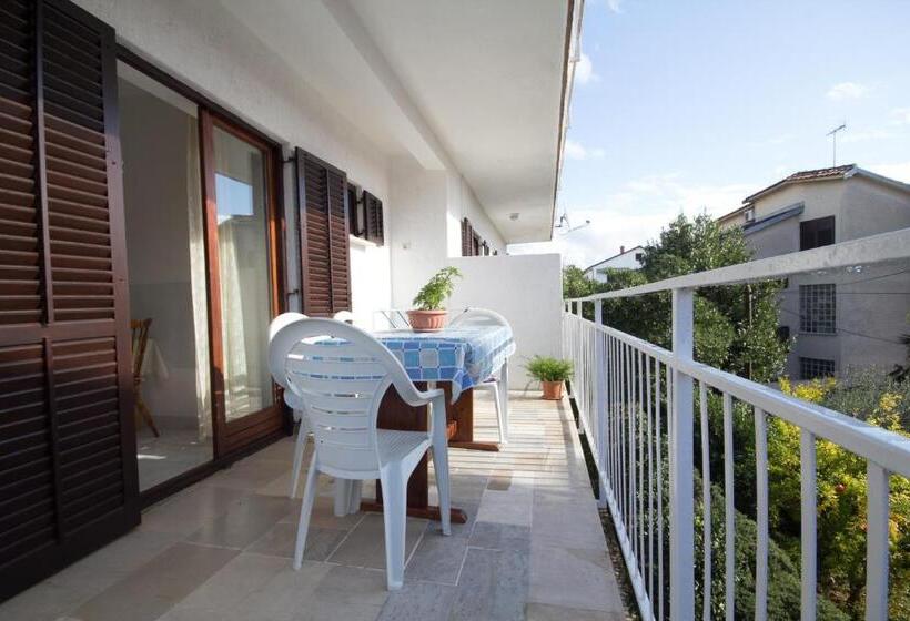 شقة غرفتين, Villa Maria