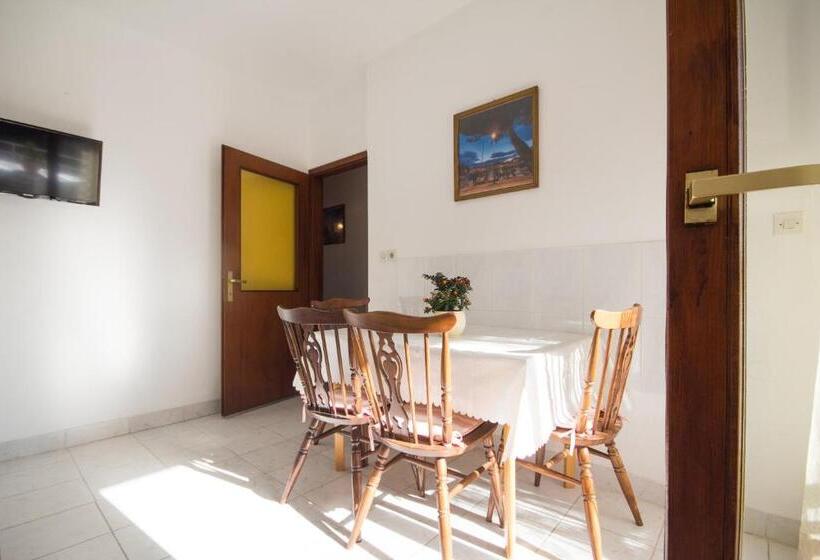 Апартаменты 2 Спальни, Villa Maria