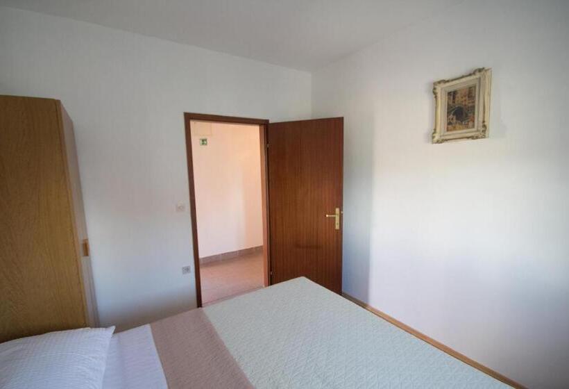 Апартаменты 2 Спальни, Villa Maria