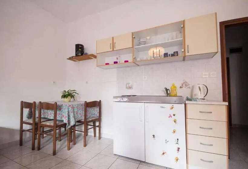 استودیو استاندارد با تخت کینگ, Villa Maria