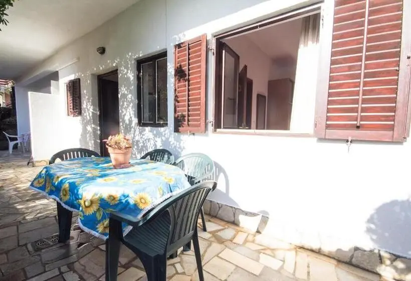 آپارتمان 1 خوابه, Villa Maria