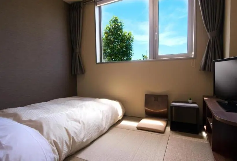 Habitación Estàndard Individual, Futabatei