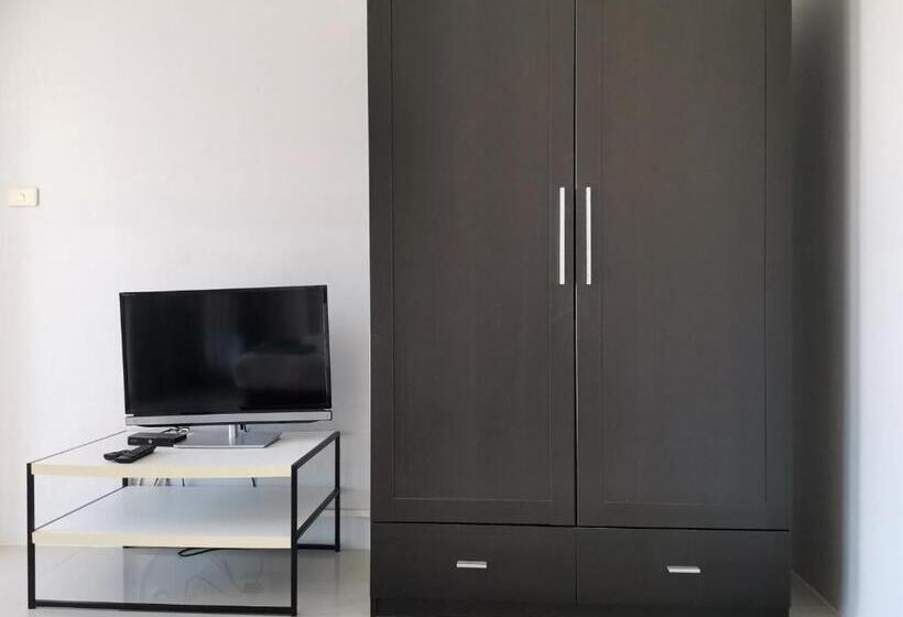 اتاق استاندارد با بالکن, Nice Nap Hostel
