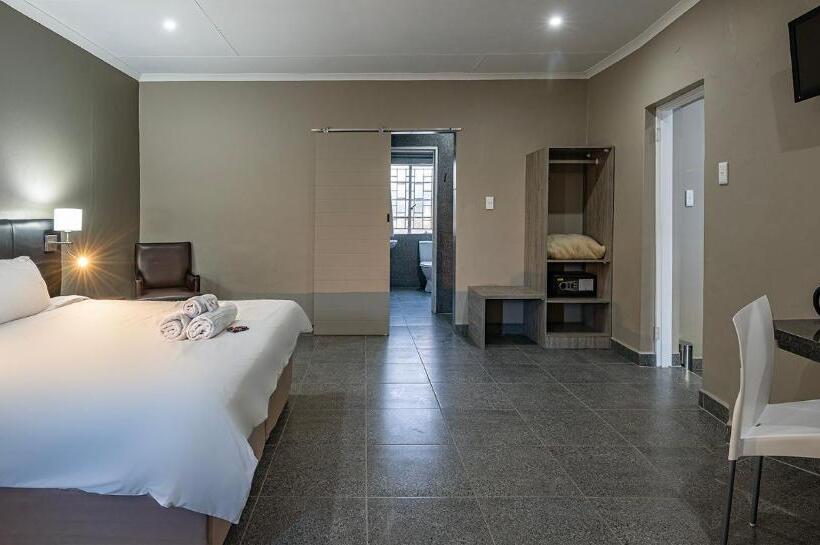 패밀리 룸, Calvinia