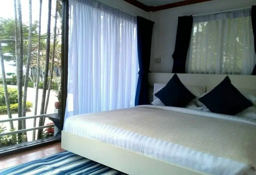 キャビン, Chomtalay Resort At Had Chaosamran Beach