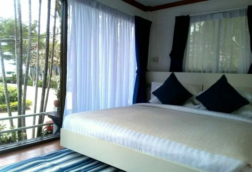 デラックスキャビン, Chomtalay Resort At Had Chaosamran Beach