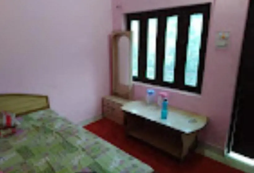 スタンダードルーム, New Basera Hotel Sitapur