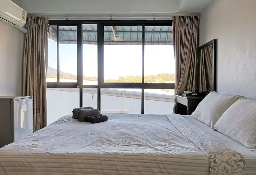 デラックスルーム, Nice Nap Hostel