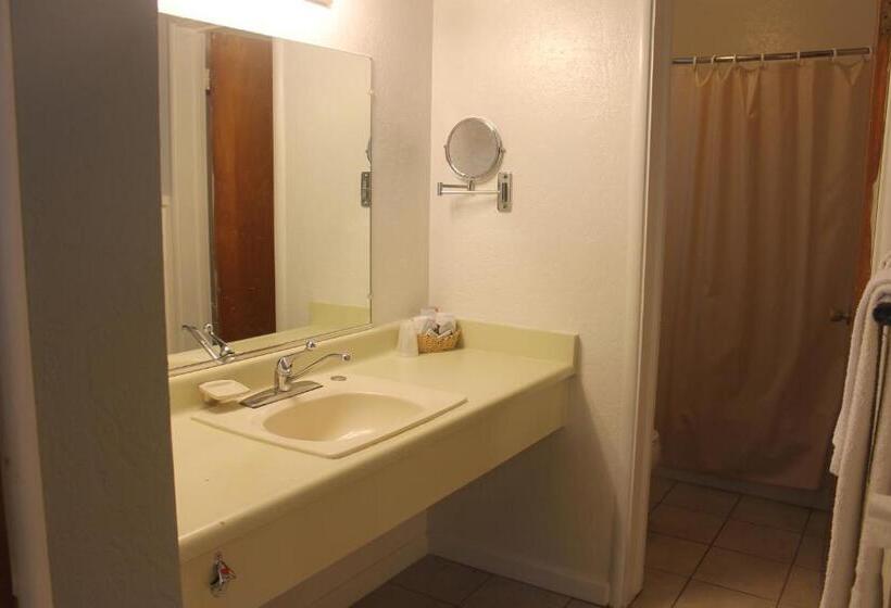 스탠다드 룸, Golden Chain Motel