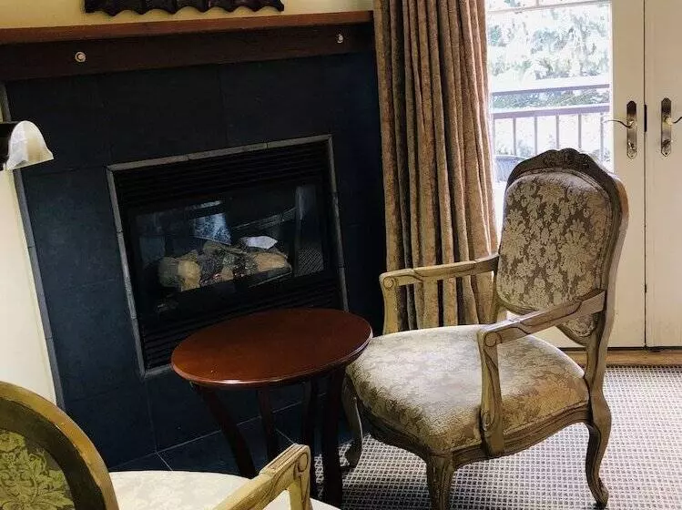 اتاق پرمیوم, Annabelle Inn