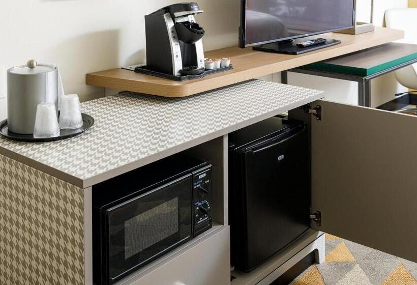 キングサイズベッドのスタンダードルーム, Holiday Inn Cleveland, An Ihg