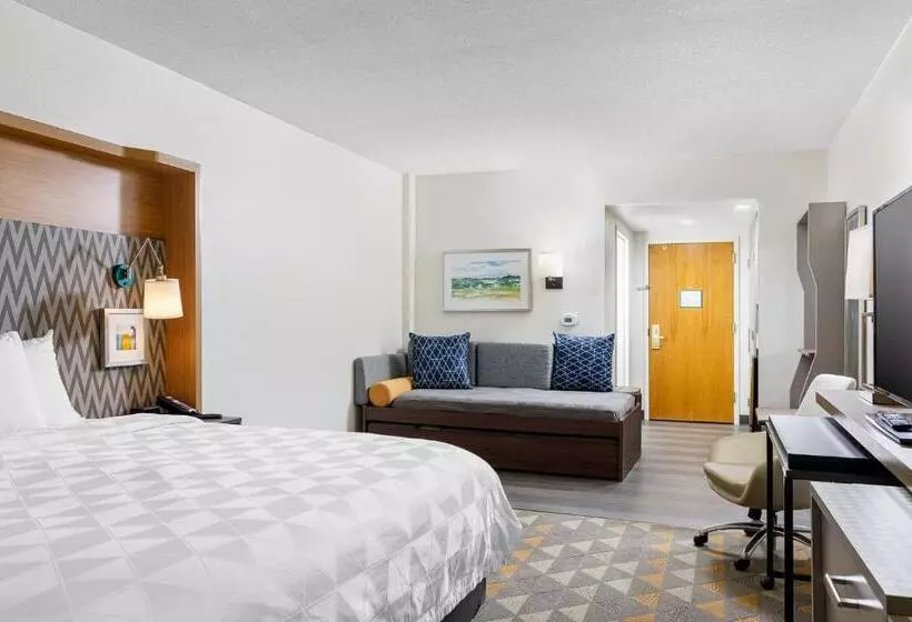 キングサイズベッドのスタンダードルーム, Holiday Inn Cleveland, An Ihg