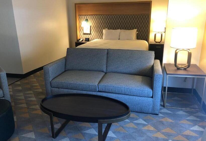 Люкс Кровать Кинг, Holiday Inn Cleveland, An Ihg