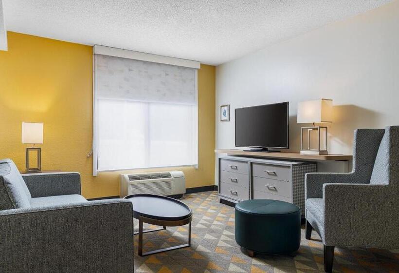 身障者適用スイートルーム, Holiday Inn Cleveland, An Ihg