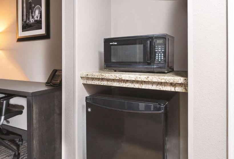 장애인을 위한 스탠다드 룸, La Quinta By Wyndham Kennesaw