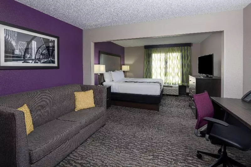 キングサイズベッドのエクゼクティブルーム, La Quinta By Wyndham Kennesaw