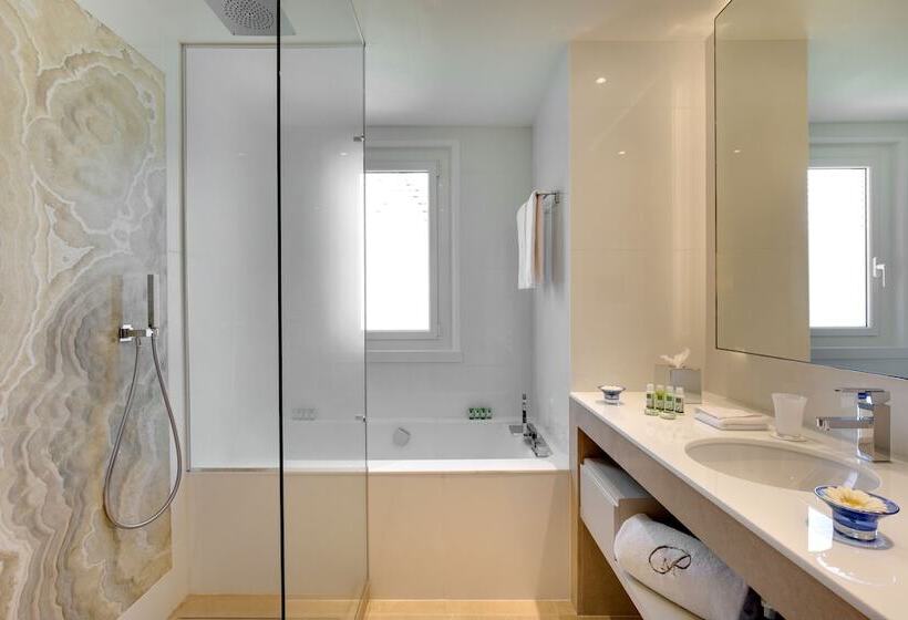 ジュニアスイート, Domaine Du Mas De Pierre