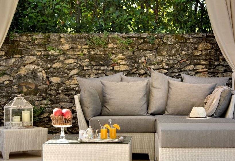 ジュニアスイート, Domaine Du Mas De Pierre