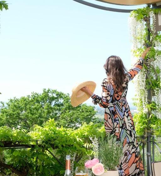 스위트, Il Falconiere Relais & Spa