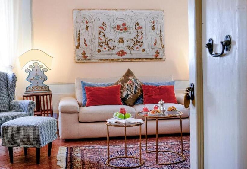 스위트, Il Falconiere Relais & Spa