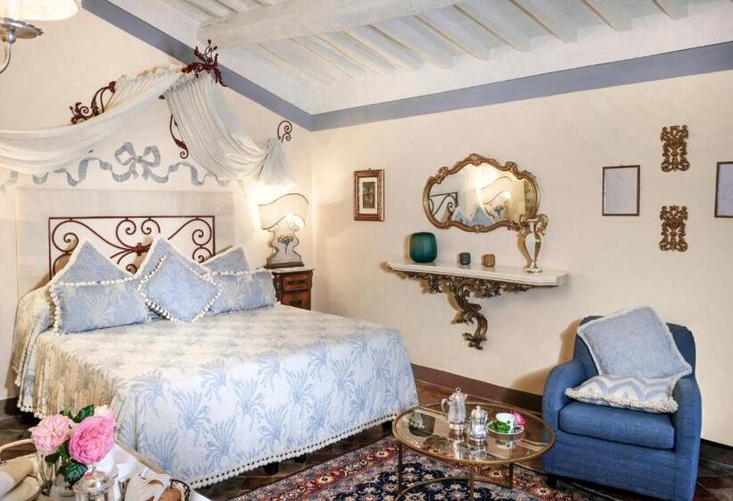 Quarto Deluxe, Il Falconiere Relais & Spa
