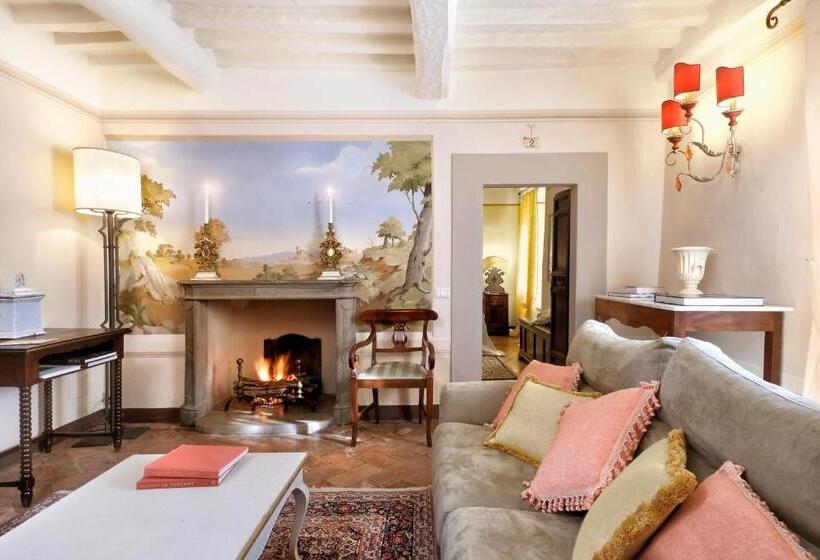 스위트, Il Falconiere Relais & Spa