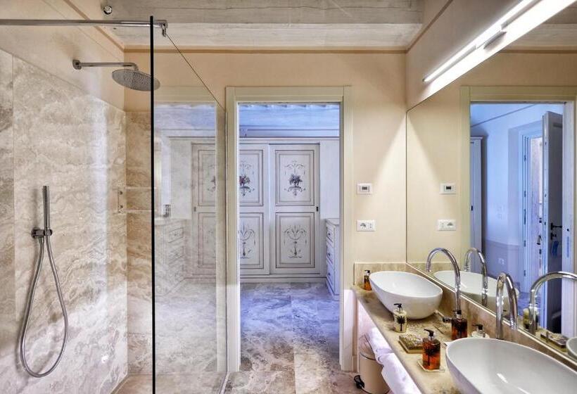 Полулюкс, Il Falconiere Relais & Spa