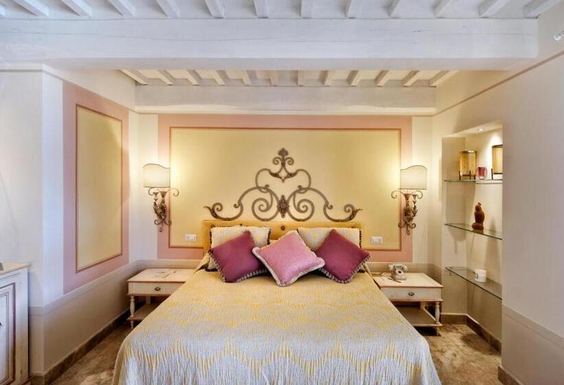 스위트, Il Falconiere Relais & Spa