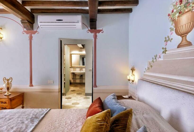 Quarto Clássico, Il Falconiere Relais & Spa