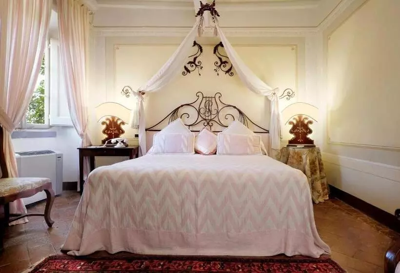 اتاق لوکس, Il Falconiere Relais & Spa