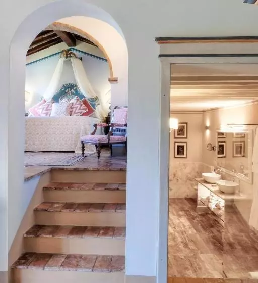 سوییت, Il Falconiere Relais & Spa