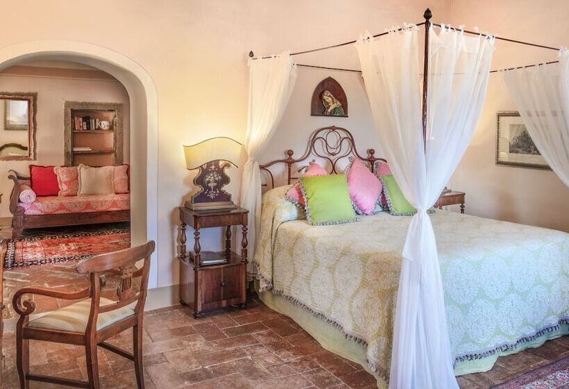 Полулюкс, Il Falconiere Relais & Spa