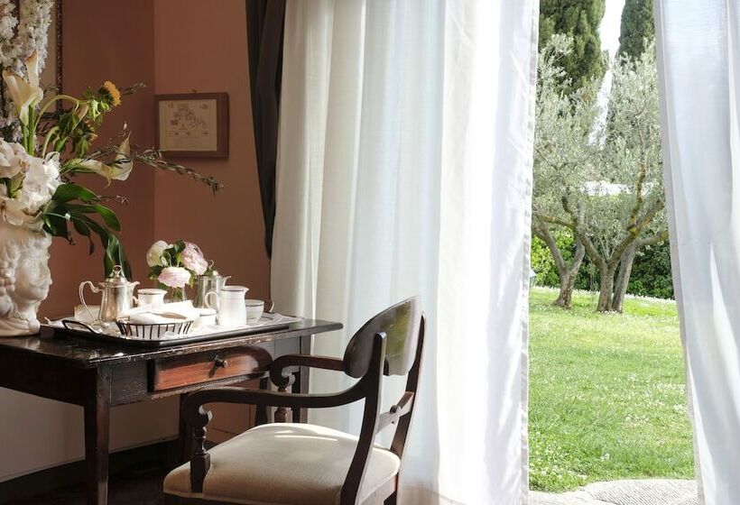 스위트, Il Falconiere Relais & Spa