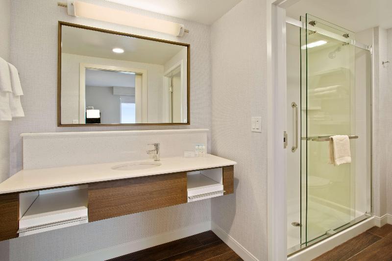 适合残疾人士使用的套间, Springhill Suites Fort Worth University