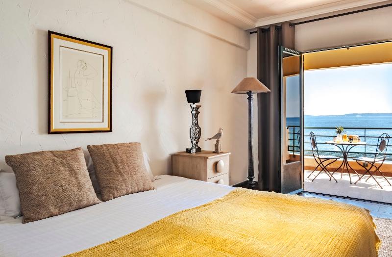 Номер Стандарт Вид на Море, Surplage Hôtel Cavalière