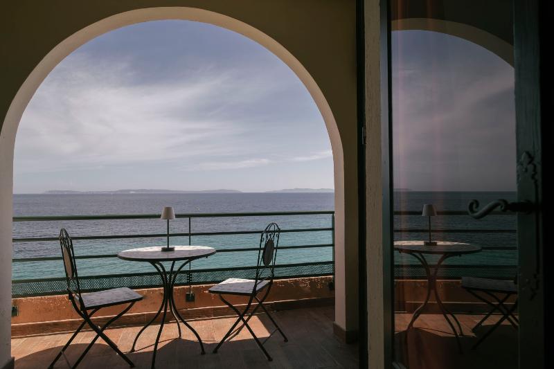 Номер Стандарт Вид на Море, Surplage Hôtel Cavalière