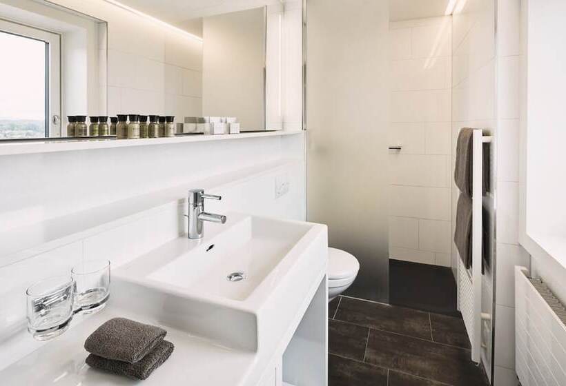 Номер Стандарт, Uzwil