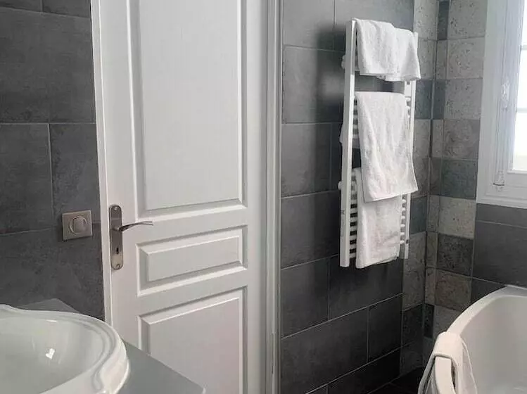 Chambre Familiale, Villa Augeval Hôtel De Charme & Spa