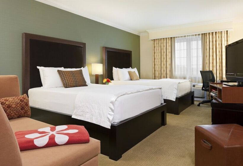 غرفه قياسيه سريرين مزدوجين, Westminster