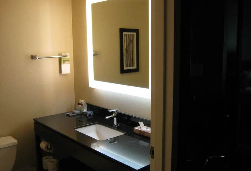 ２ダブルベッドのスタンダードルーム, Wingate By Wyndham Fargo