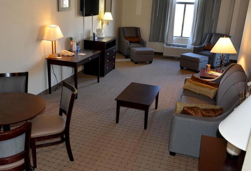 جناح إدارى, Wingate By Wyndham West Monroe