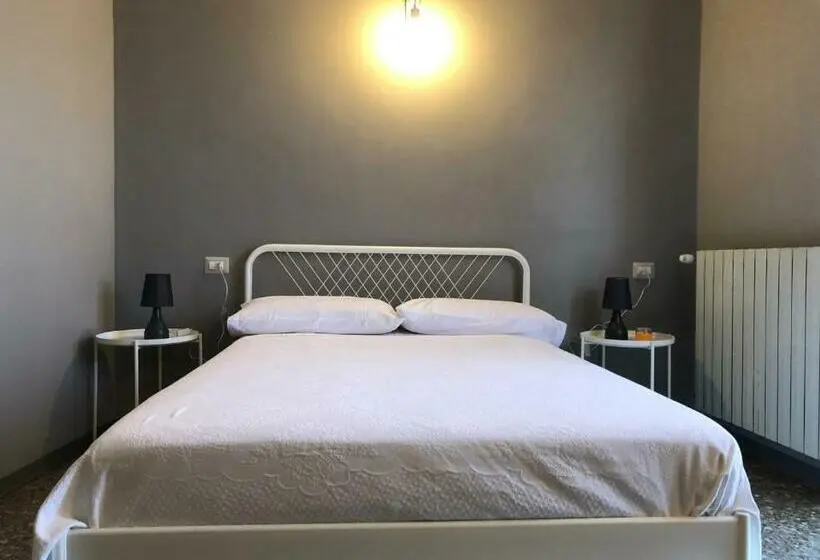 スタンダードルーム, Risveglio Nel Borgo